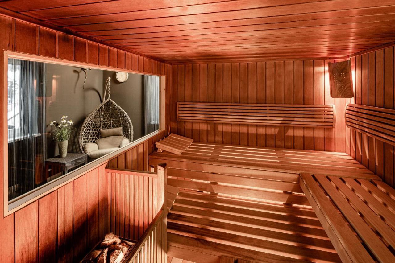 Boutique & Fashion Hotel Maciaconi - Gardenahotels Santa Cristina Val Gardena Ngoại thất bức ảnh